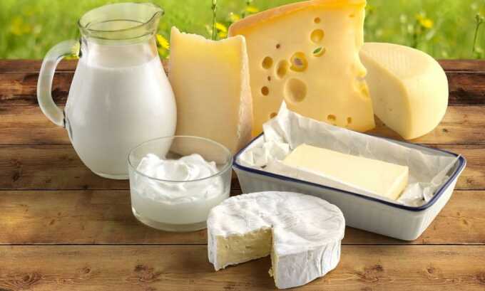 В качестве источников белка следует выбирать нежирную молочную продукцию