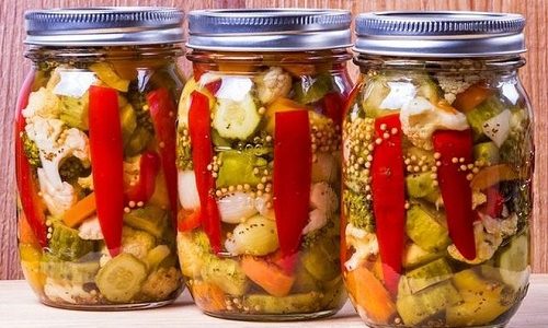 Маринованные овощи при панкреонекрозе находятся пожизненно под запретом
